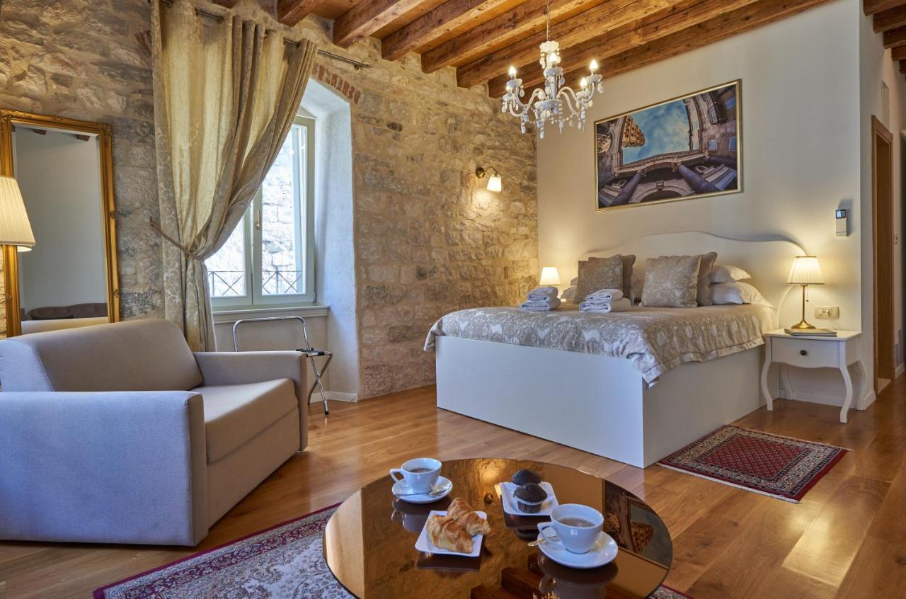Villa Split Heritage Hotel Bagian luar foto