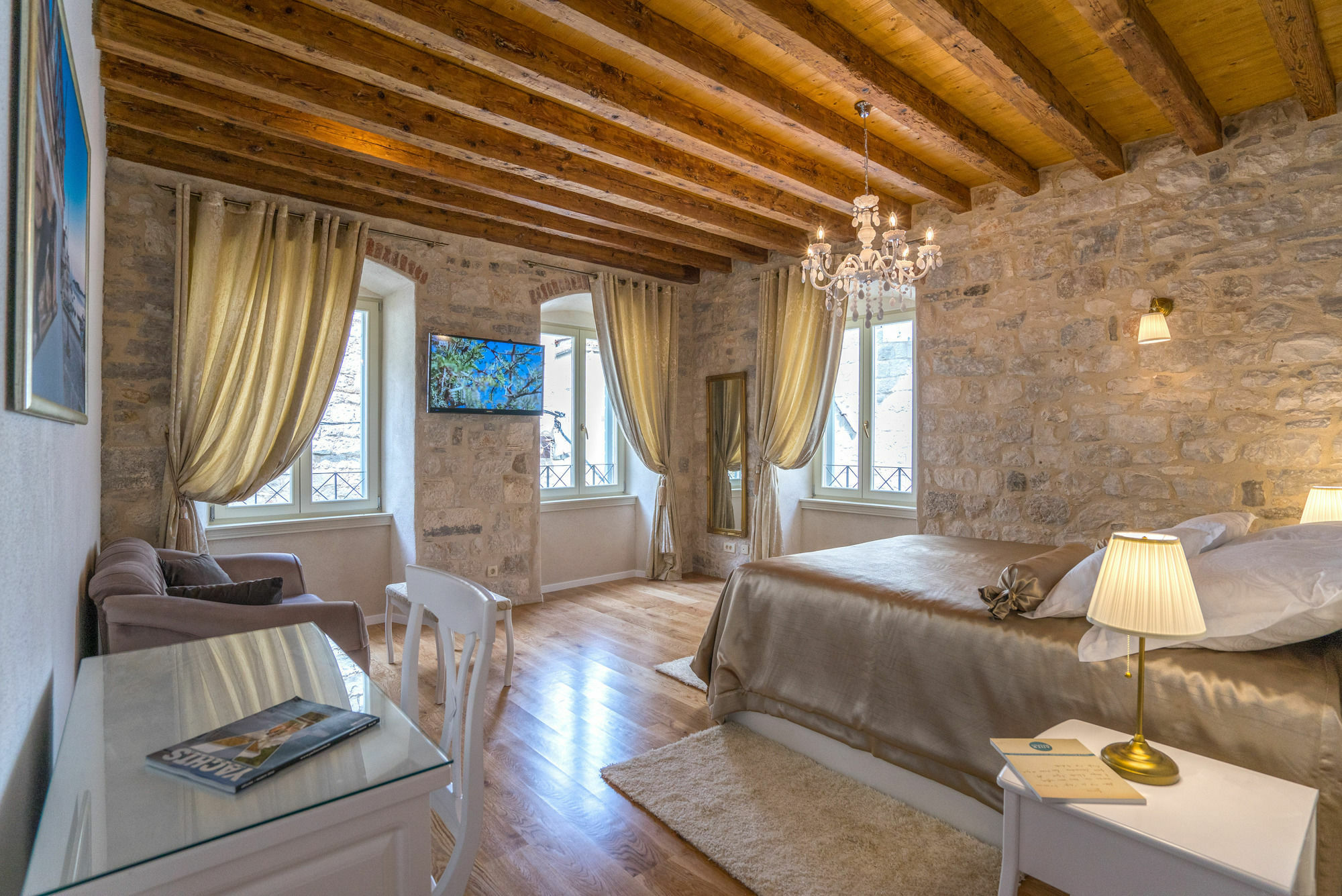 Villa Split Heritage Hotel Bagian luar foto